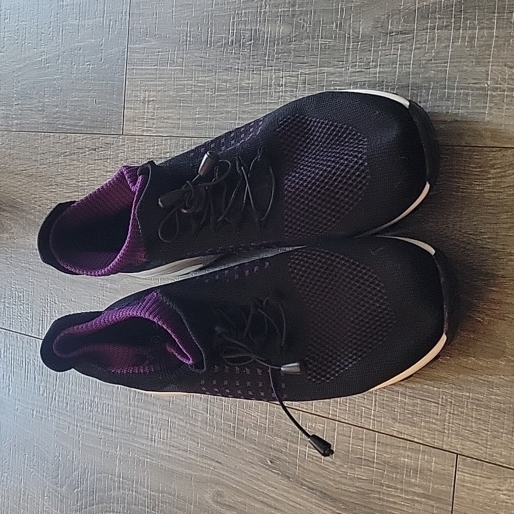 Size 11 Black Shoes